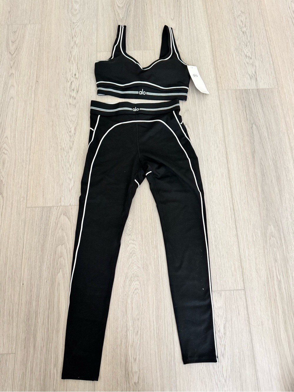 ALO Yoga Black High-Waist Legging & Bra Set with White Piping